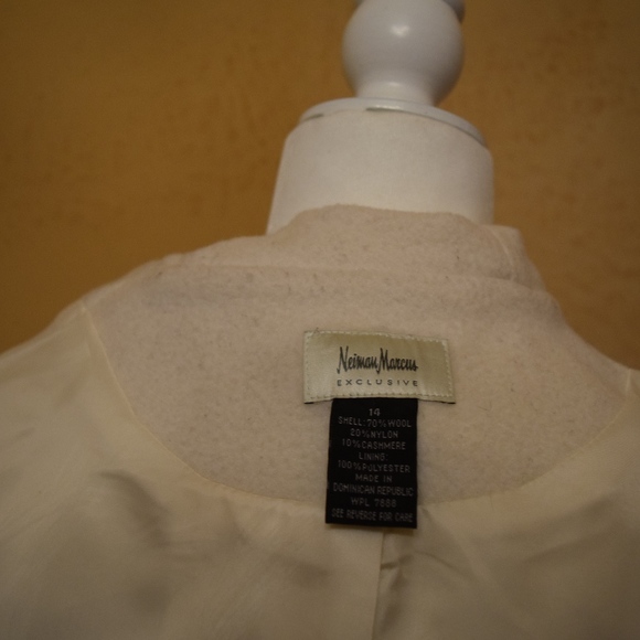 Coat - Picture 3 of 3